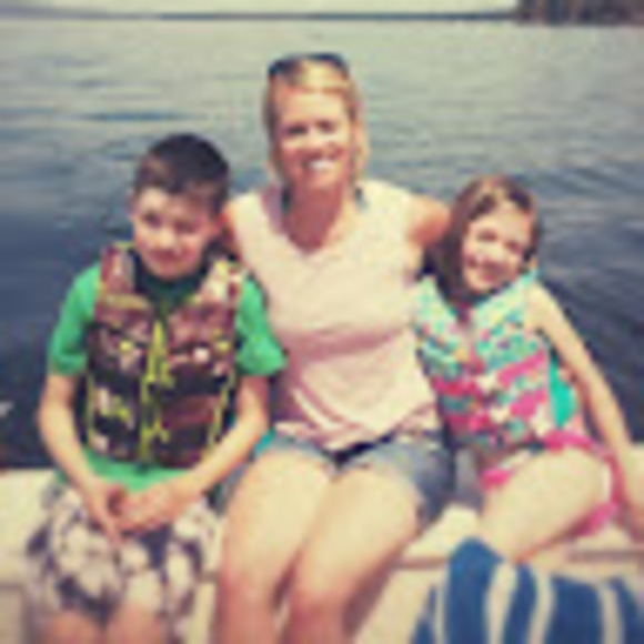 Meet your Posher, Dawn - Picture 1 of 1